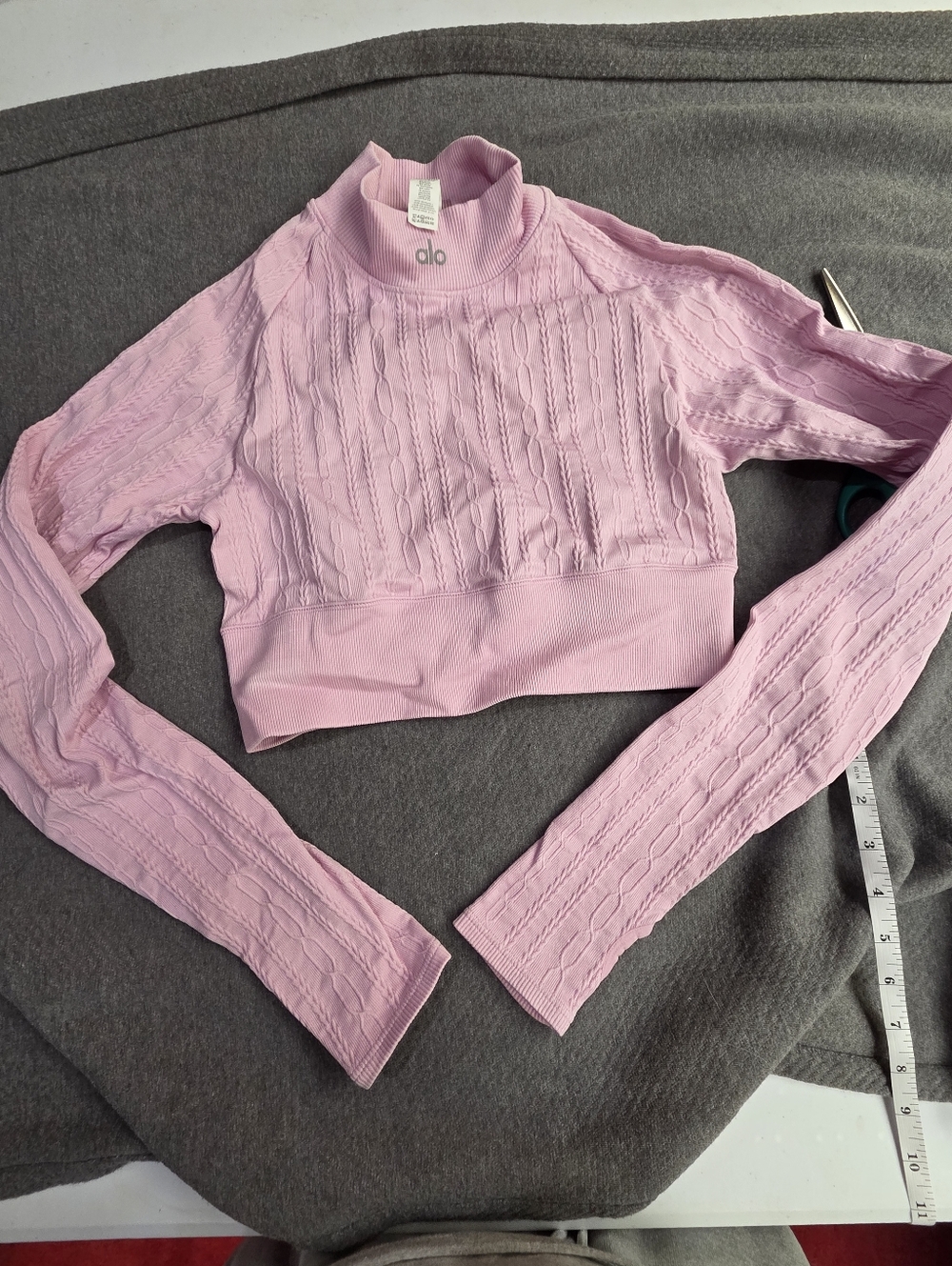 Alo Seamless Cable Knit Long Sleeve, Size Small, Sugarplum Pink